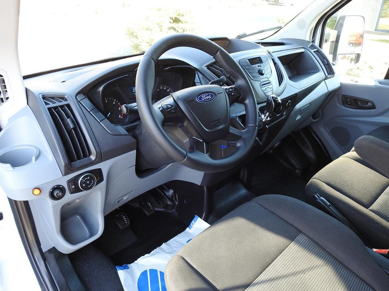 Ford TRANSIT KONTENER WINDA 8 PALET BLIŹNIACZE KOŁA KLIMATYZACJA 13 - Furgons ar slēgtā virsbūve: foto 2 Ford TRANSIT KONTENER WINDA 8 PALET BLIŹNIACZE KOŁA KLIMATYZACJA 13 - Furgons ar slēgtā virsbūve: foto 2