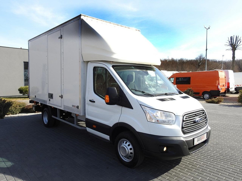Ford TRANSIT KONTENER WINDA 8 PALET TEMPOMAT LEDY BLIŹNIACZE KOŁA KL - Furgons ar slēgtā virsbūve: foto 4 Ford TRANSIT KONTENER WINDA 8 PALET TEMPOMAT LEDY BLIŹNIACZE KOŁA KL - Furgons ar slēgtā virsbūve: foto 4