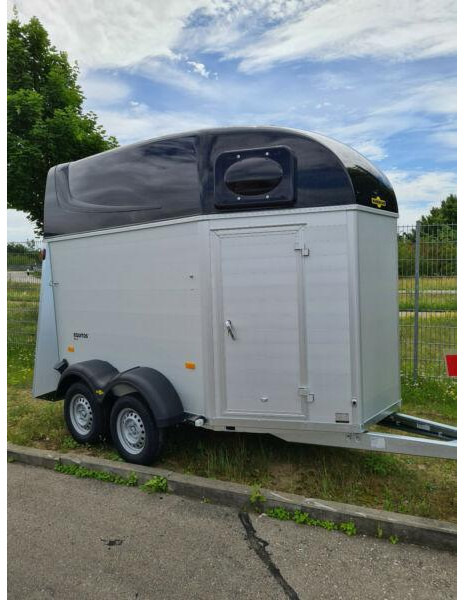 Humbaur Equitos 2400 Élőállatszállító utánfutó - Zirgu piekabe: foto 3 Humbaur Equitos 2400 Élőállatszállító utánfutó - Zirgu piekabe: foto 3