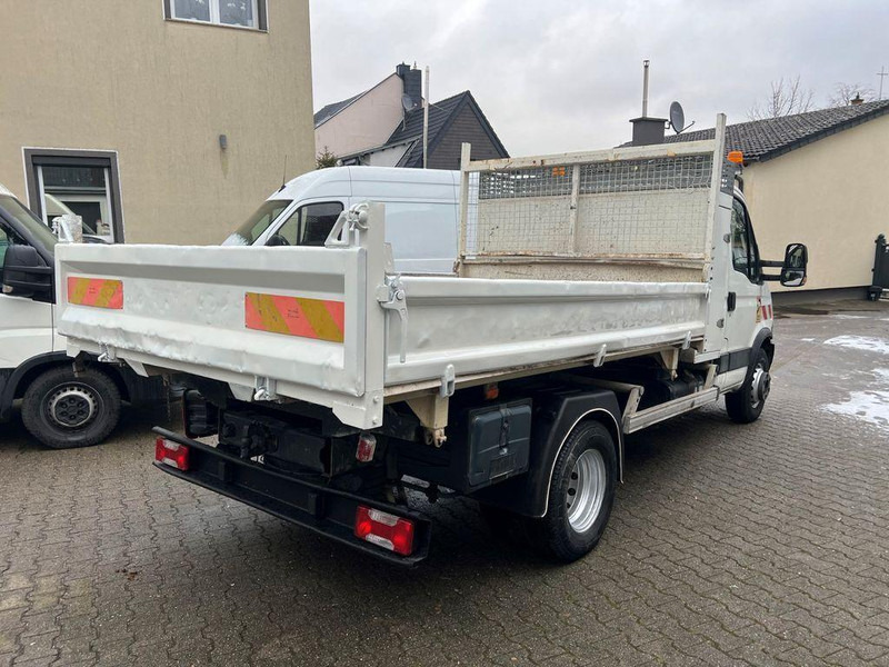 Iveco 70C17 3 way tipper - Kravas automašīna pašizgāzējs: foto 4 Iveco 70C17 3 way tipper - Kravas automašīna pašizgāzējs: foto 4