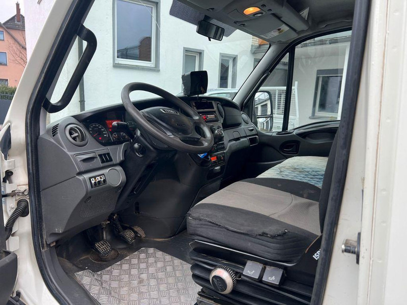 Kravas automašīna pašizgāzējs Iveco 70C17 3 way tipper: foto 7 Kravas automašīna pašizgāzējs Iveco 70C17 3 way tipper: foto 7