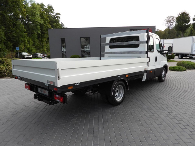 Iveco DAILY 35C17 SKRZYNIA PODWÓJNA KABINA DOKA 7 MIEJSC TEMPOMAT BLIŹ - Automašīna ar kravas platformu: foto 3 Iveco DAILY 35C17 SKRZYNIA PODWÓJNA KABINA DOKA 7 MIEJSC TEMPOMAT BLIŹ - Automašīna ar kravas platformu: foto 3