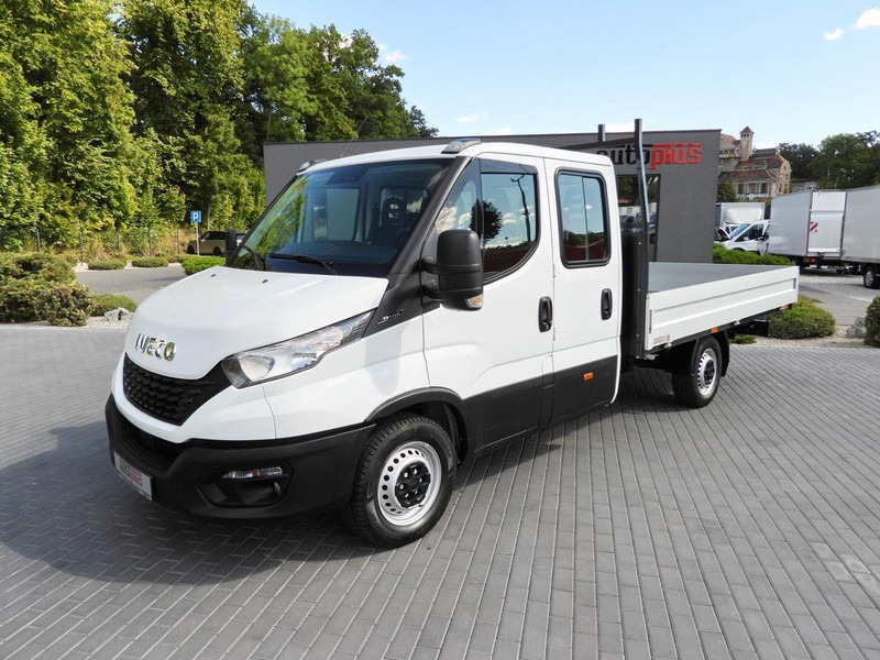 Automašīna ar kravas platformu, Kravas-pasažieru furgons Iveco DAILY 35S14 SKRZYNIA PODWÓJNA KABINA DOKA 7 MIEJSC TEMPOMAT KLIM: foto 17