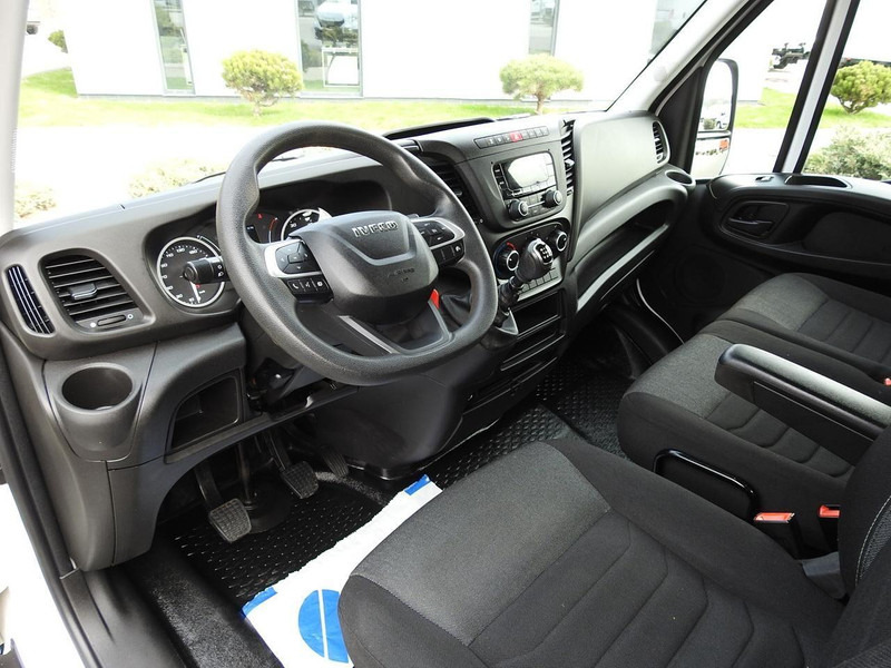 Iveco DAILY 35S14 WYWROTKA PODWÓJNA KABINA DOKA 7 MIEJSC TEMPOMAT KLIM - Komercauto pašizgāzējs: foto 2 Iveco DAILY 35S14 WYWROTKA PODWÓJNA KABINA DOKA 7 MIEJSC TEMPOMAT KLIM - Komercauto pašizgāzējs: foto 2