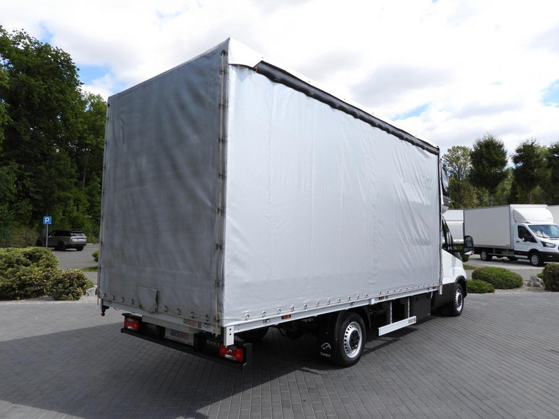 Iveco DAILY 35S18 PLANDEKA 10 PALET WEBASTO TEMPOMAT NAWIGACJA LEDY KL - Furgons ar tentu: foto 3 Iveco DAILY 35S18 PLANDEKA 10 PALET WEBASTO TEMPOMAT NAWIGACJA LEDY KL - Furgons ar tentu: foto 3