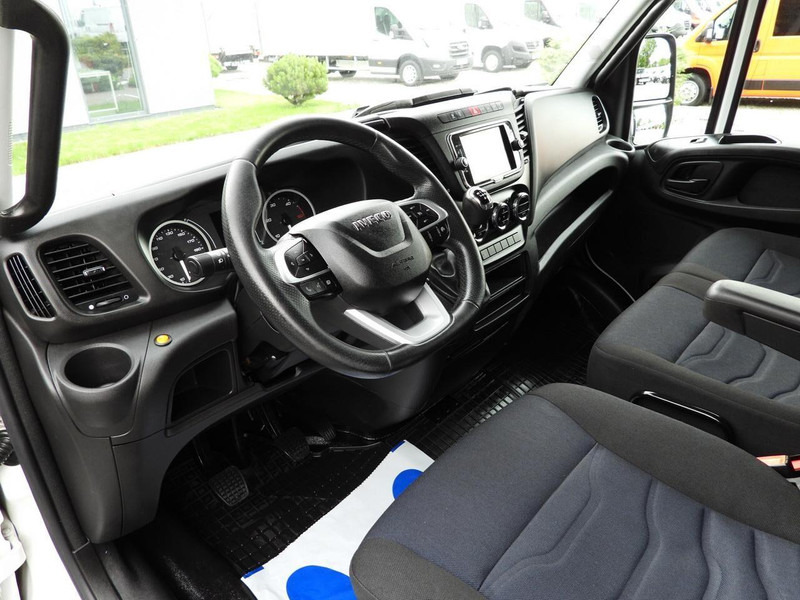 Iveco DAILY 35S18 PLANDEKA 10 PALET WEBASTO TEMPOMAT NAWIGACJA LEDY KL - Furgons ar tentu: foto 2 Iveco DAILY 35S18 PLANDEKA 10 PALET WEBASTO TEMPOMAT NAWIGACJA LEDY KL - Furgons ar tentu: foto 2