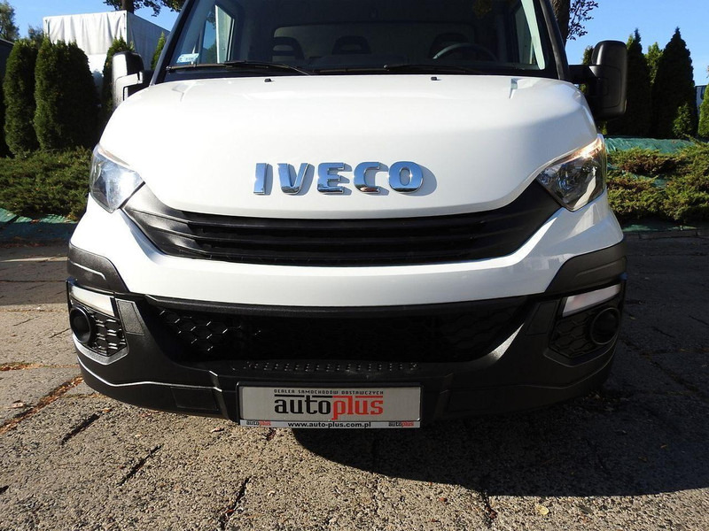 Iveco DAILY 35S18 PLANDEKA WINDA 8 PALET TEMPOMAT KLIMATYZACJA 180KM - Kravas automašīna ar slēgto virsbūvi: foto 5 Iveco DAILY 35S18 PLANDEKA WINDA 8 PALET TEMPOMAT KLIMATYZACJA 180KM - Kravas automašīna ar slēgto virsbūvi: foto 5