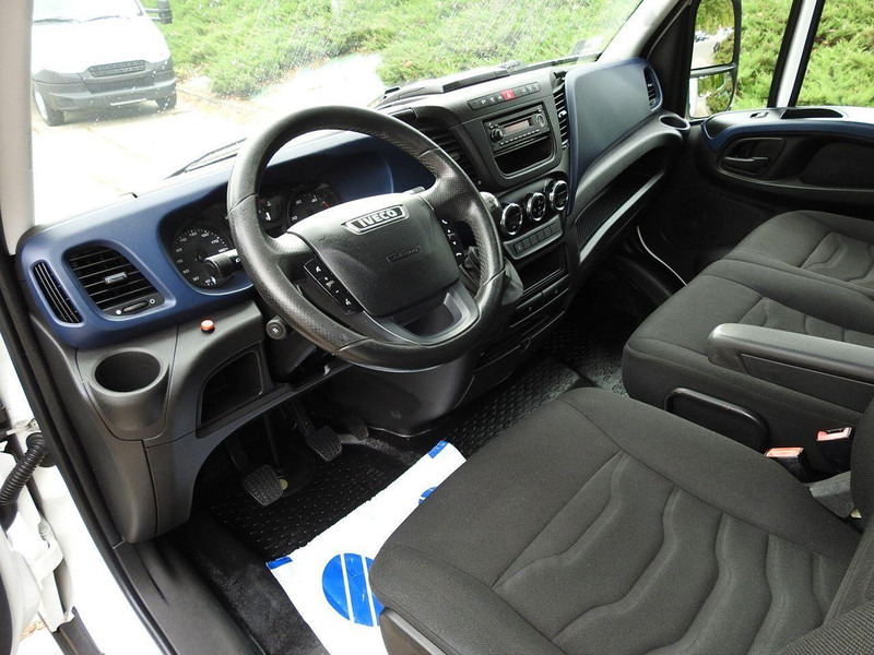 Iveco DAILY 35S18 PLANDEKA WINDA 8 PALET TEMPOMAT KLIMATYZACJA 180KM - Kravas automašīna ar slēgto virsbūvi: foto 2 Iveco DAILY 35S18 PLANDEKA WINDA 8 PALET TEMPOMAT KLIMATYZACJA 180KM - Kravas automašīna ar slēgto virsbūvi: foto 2