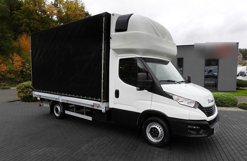 Iveco DAILY 35S18 PLANDEKA WINDA 8 PALET WEBASTO TEMPOMAT KLIMATYZACJA - Furgons ar tentu: foto 1 Iveco DAILY 35S18 PLANDEKA WINDA 8 PALET WEBASTO TEMPOMAT KLIMATYZACJA - Furgons ar tentu: foto 1