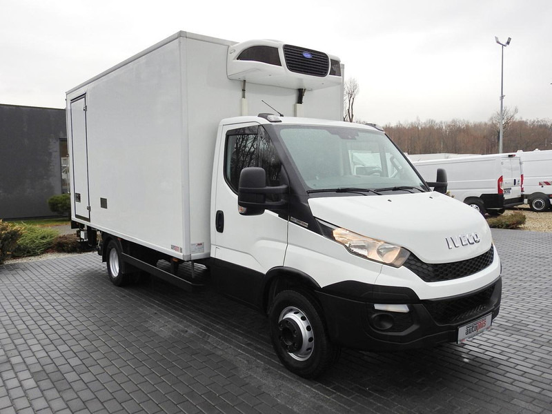Iveco DAILY 70C17 CHŁODNIA 0*C WINDA 9 PALET ZASILANIE 230V TEMPOMAT K - Komercauto refrižerators: foto 4 Iveco DAILY 70C17 CHŁODNIA 0*C WINDA 9 PALET ZASILANIE 230V TEMPOMAT K - Komercauto refrižerators: foto 4