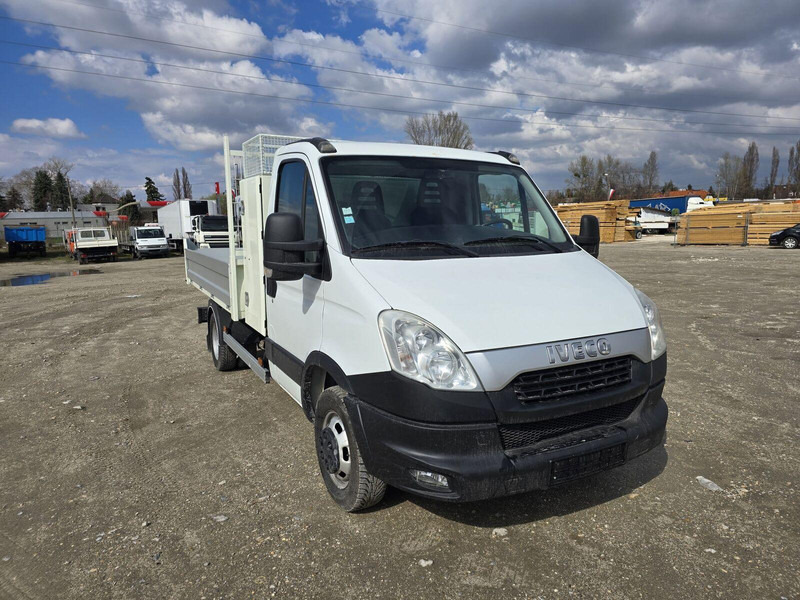 Iveco Daily 35 C 13 - Tipper + tool box - Komercauto pašizgāzējs: foto 1 Iveco Daily 35 C 13 - Tipper + tool box - Komercauto pašizgāzējs: foto 1