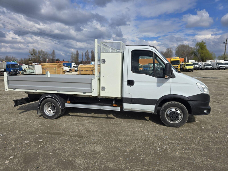 Iveco Daily 35 C 13 - Tipper + tool box - Komercauto pašizgāzējs: foto 4 Iveco Daily 35 C 13 - Tipper + tool box - Komercauto pašizgāzējs: foto 4