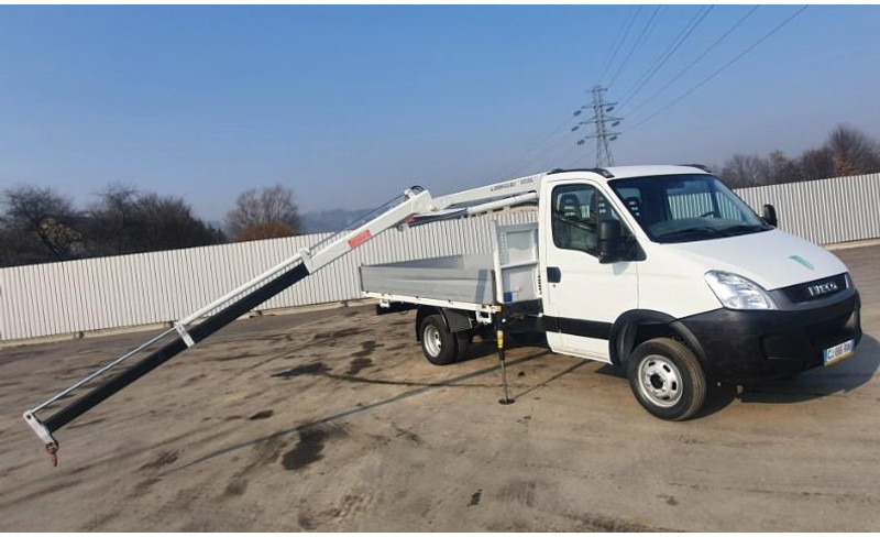 Iveco Daily 35C13 Bonfiglioli P 2300 - Pritsche 4,3 m - Automašīna ar kravas platformu: foto 1 Iveco Daily 35C13 Bonfiglioli P 2300 - Pritsche 4,3 m - Automašīna ar kravas platformu: foto 1