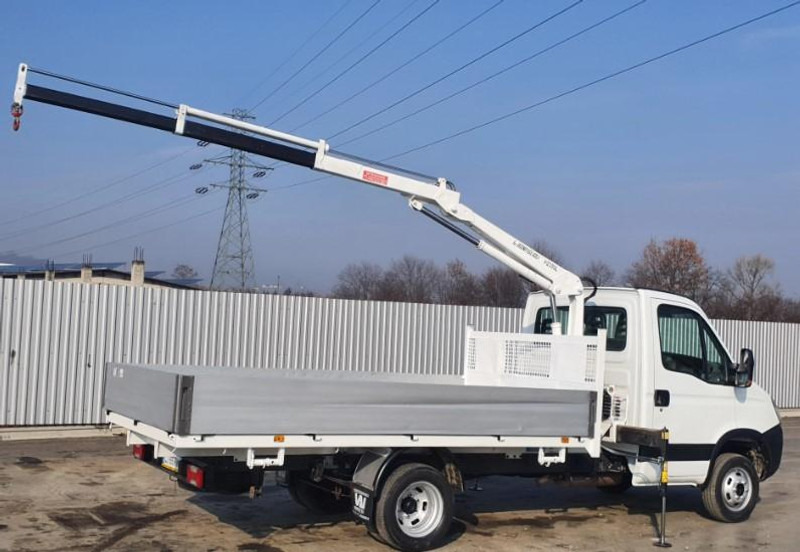 Iveco Daily 35C13 Bonfiglioli P 2300 - Pritsche 4,3 m - Automašīna ar kravas platformu: foto 2 Iveco Daily 35C13 Bonfiglioli P 2300 - Pritsche 4,3 m - Automašīna ar kravas platformu: foto 2
