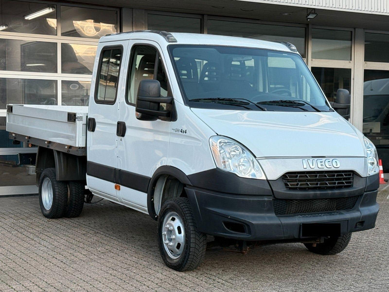 Iveco Daily 35C15 flatbed - Automašīna ar kravas platformu, Kravas-pasažieru furgons: foto 3 Iveco Daily 35C15 flatbed - Automašīna ar kravas platformu, Kravas-pasažieru furgons: foto 3