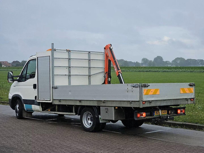 Iveco Daily 40C15 - Flatbed + crane - Bortu kravas automašīna/ Platforma, Kravas auto ar manipulatoru: foto 3 Iveco Daily 40C15 - Flatbed + crane - Bortu kravas automašīna/ Platforma, Kravas auto ar manipulatoru: foto 3