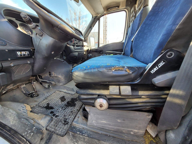 Kravas automašīna pašizgāzējs Iveco Daily 65 C 17 3 sided tipper 6,5t: foto 8 Kravas automašīna pašizgāzējs Iveco Daily 65 C 17 3 sided tipper 6,5t: foto 8