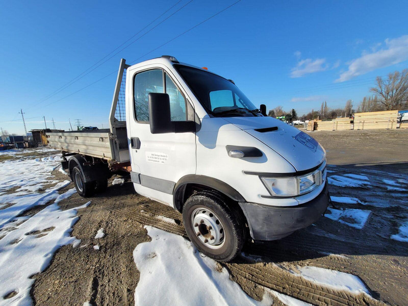 Iveco Daily 65 C 17 3 sided tipper 6,5t - Kravas automašīna pašizgāzējs: foto 1 Iveco Daily 65 C 17 3 sided tipper 6,5t - Kravas automašīna pašizgāzējs: foto 1