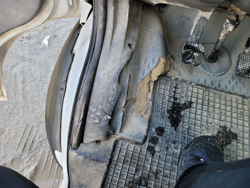 Kravas automašīna pašizgāzējs Iveco Daily 65 C 17 3 sided tipper 6,5t: foto 15 Kravas automašīna pašizgāzējs Iveco Daily 65 C 17 3 sided tipper 6,5t: foto 15