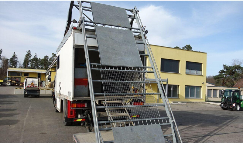 Tirdzniecības kravas automašīna Iveco Eurocargo 120E225 - Workshop truck: foto 11