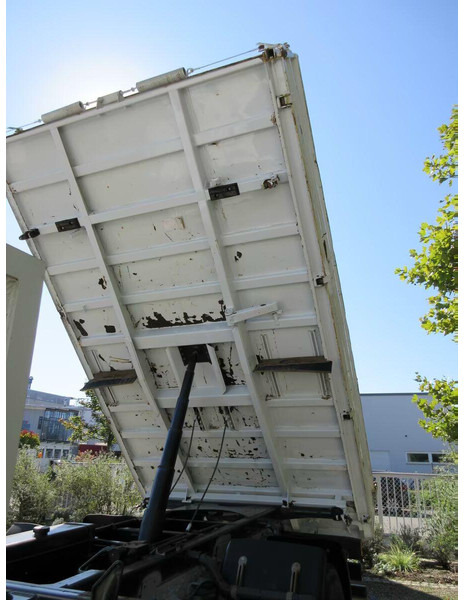 Iveco Eurocargo 120E25 - 3 way tipper - Kravas automašīna pašizgāzējs: foto 4 Iveco Eurocargo 120E25 - 3 way tipper - Kravas automašīna pašizgāzējs: foto 4