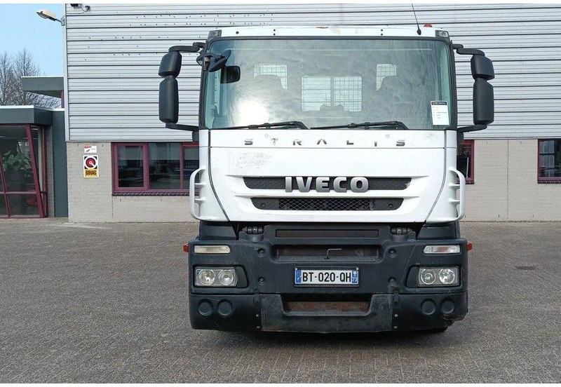 Iveco TGA 33.480 - Machine transporter - Autovedējs: foto 2 Iveco TGA 33.480 - Machine transporter - Autovedējs: foto 2