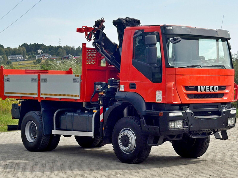 Iveco TRAKKER 190T36 * HIAB 111 ES-2 HIDUO * 4x4 * TOP - Kravas automašīna pašizgāzējs, Kravas auto ar manipulatoru: foto 3 Iveco TRAKKER 190T36 * HIAB 111 ES-2 HIDUO * 4x4 * TOP - Kravas automašīna pašizgāzējs, Kravas auto ar manipulatoru: foto 3