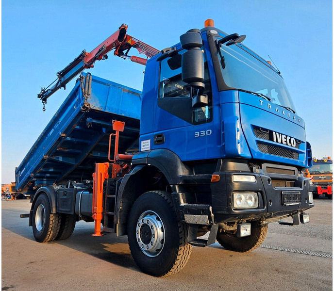 Iveco Trakker 190T33 4x4 M Tipper + Crane Atlas 120.2E - Kravas automašīna pašizgāzējs, Kravas auto ar manipulatoru: foto 5 Iveco Trakker 190T33 4x4 M Tipper + Crane Atlas 120.2E - Kravas automašīna pašizgāzējs, Kravas auto ar manipulatoru: foto 5