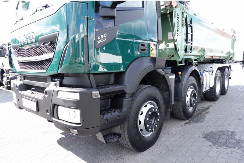 Kravas automašīna pašizgāzējs Iveco X-WAY 480 / 8X4 / WYWROTKA / HYDROBURTA / BORDMATIC / HYDROKLAPA: foto 20 Kravas automašīna pašizgāzējs Iveco X-WAY 480 / 8X4 / WYWROTKA / HYDROBURTA / BORDMATIC / HYDROKLAPA: foto 20