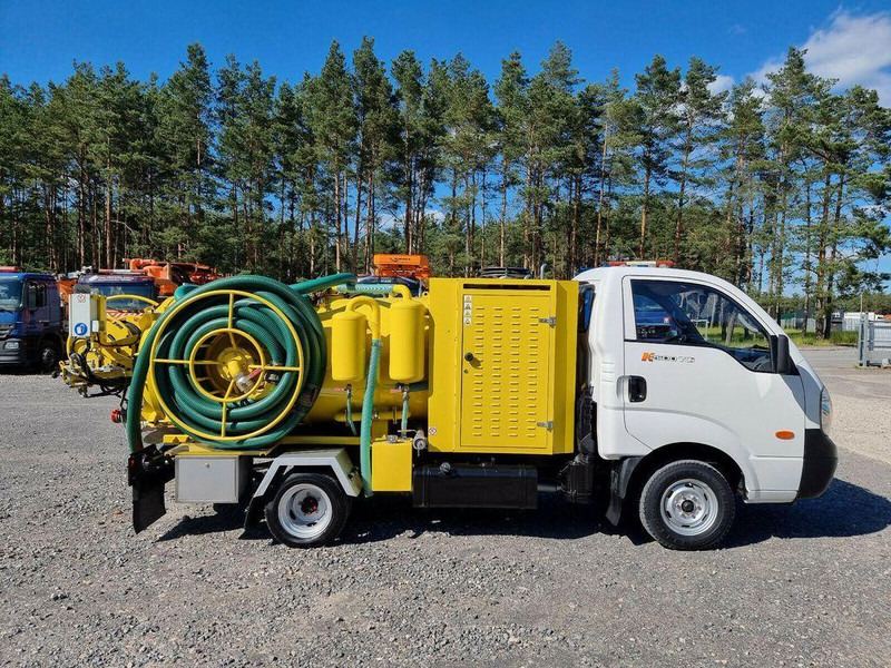 Kia Csatornatisztító - Asenizācijas mašīna: foto 4 Kia Csatornatisztító - Asenizācijas mašīna: foto 4