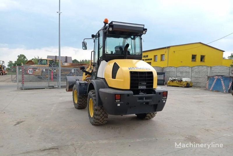 Komatsu WA 90-6 wheel loader - Riteņu iekrāvējs: foto 3 Komatsu WA 90-6 wheel loader - Riteņu iekrāvējs: foto 3