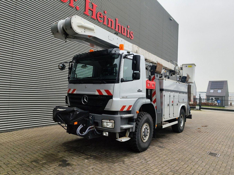 Mercedes-Benz Axor 1824 - Lifting basket - Kravas automašīna, Kravas auto ar manipulatoru: foto 1 Mercedes-Benz Axor 1824 - Lifting basket - Kravas automašīna, Kravas auto ar manipulatoru: foto 1
