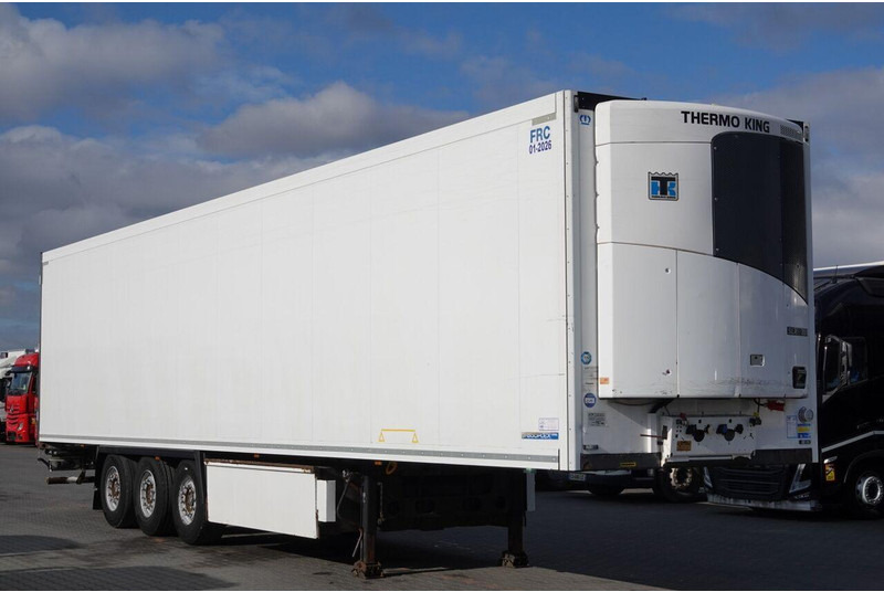 Krone - Puspiekabe refrižerators: foto 1 Krone - Puspiekabe refrižerators: foto 1