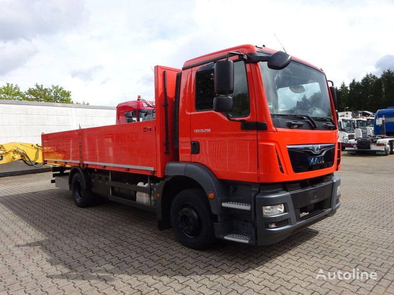 MAN 15.250 TGM Flatbed - Bortu kravas automašīna/ Platforma: foto 4 MAN 15.250 TGM Flatbed - Bortu kravas automašīna/ Platforma: foto 4