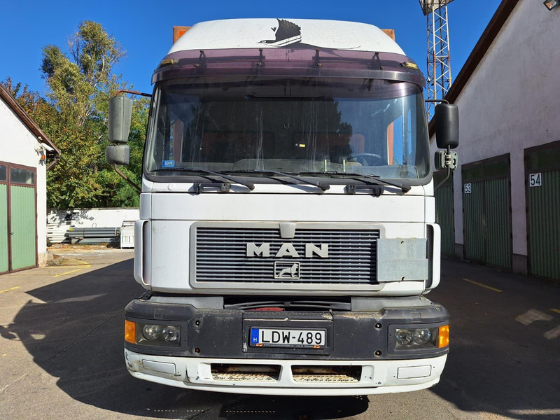 MAN 19.343 - Pritsche+Plane - LBW 1500 kg - Kravas automašīna ar slēgto virsbūvi: foto 3 MAN 19.343 - Pritsche+Plane - LBW 1500 kg - Kravas automašīna ar slēgto virsbūvi: foto 3