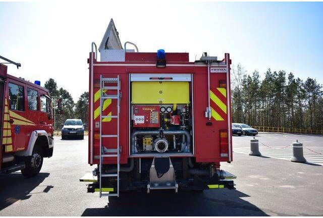 MAN 4x4 Firetruck Feuerwehr DOKA Expedition Camper - Ugunsdzēsēju mašīna: foto 4 MAN 4x4 Firetruck Feuerwehr DOKA Expedition Camper - Ugunsdzēsēju mašīna: foto 4