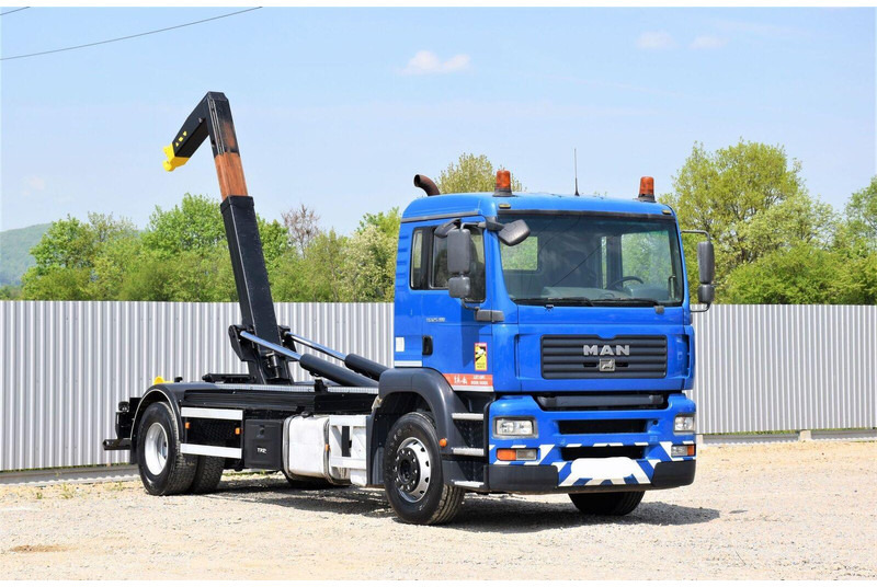 MAN TGA 18.310 - Pacēlājs ar āķi: foto 1 MAN TGA 18.310 - Pacēlājs ar āķi: foto 1
