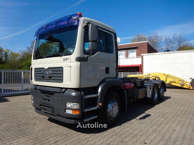 MAN TGA 26.310 6x4 Hook lift - Pacēlājs ar āķi: foto 4 MAN TGA 26.310 6x4 Hook lift - Pacēlājs ar āķi: foto 4