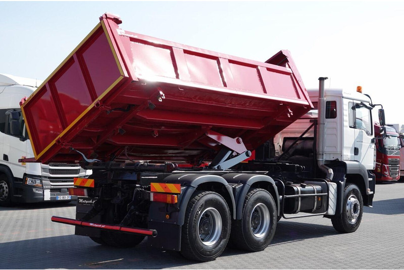 Kravas automašīna pašizgāzējs MAN TGA 33.390 / 6X4 / WYWROTKA 2 STRONNA / HYDROBURTA / MANUAL / SP: foto 10 Kravas automašīna pašizgāzējs MAN TGA 33.390 / 6X4 / WYWROTKA 2 STRONNA / HYDROBURTA / MANUAL / SP: foto 10