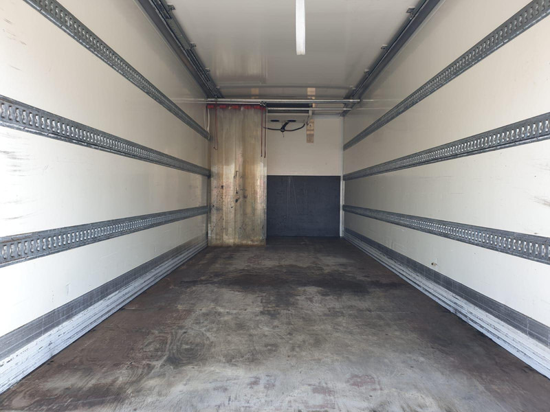 MAN TGL 12.220 - Kravas automašīna refrižerators: foto 4 MAN TGL 12.220 - Kravas automašīna refrižerators: foto 4