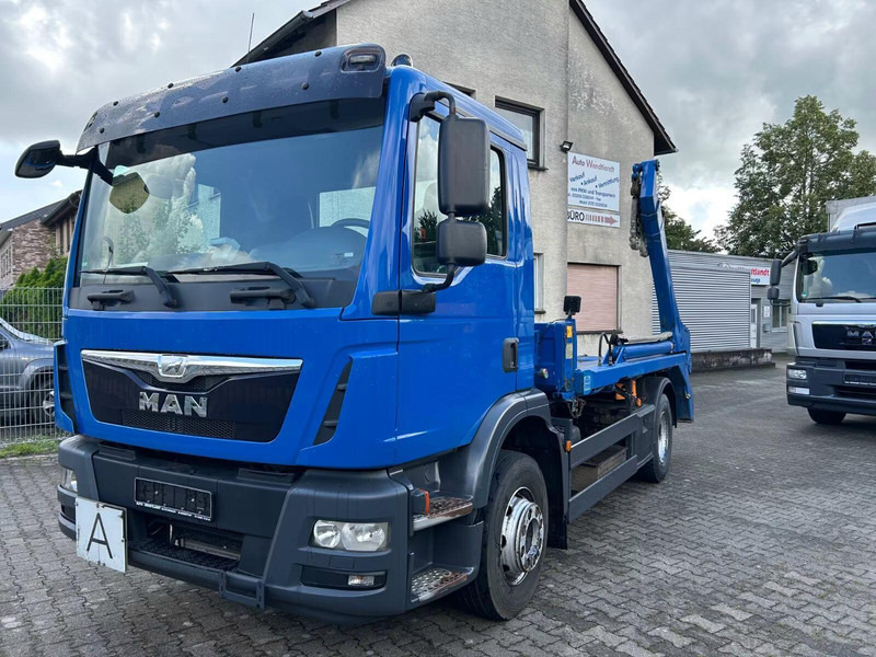 MAN TGM 15.290 - Meiller AK 10.T E6 Absetzkipper - Būvgružu konteineru vedējs: foto 1 MAN TGM 15.290 - Meiller AK 10.T E6 Absetzkipper - Būvgružu konteineru vedējs: foto 1