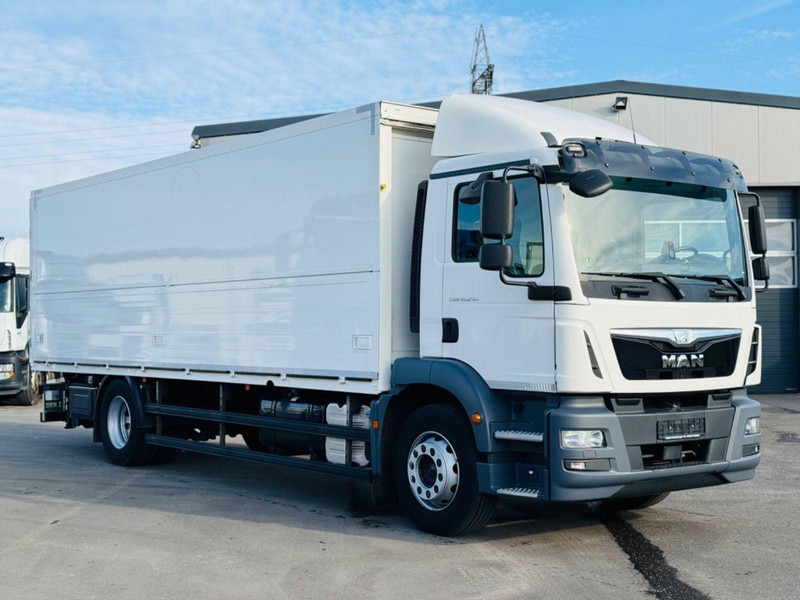 MAN TGM 18.290 L Beverage Truck + Tail Lift - Kravas automašīna ar slēgto virsbūvi: foto 2 MAN TGM 18.290 L Beverage Truck + Tail Lift - Kravas automašīna ar slēgto virsbūvi: foto 2