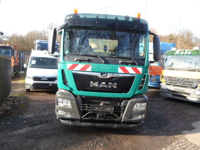 MAN TGS 26.420 Absetzkipper - Būvgružu konteineru vedējs: foto 2 MAN TGS 26.420 Absetzkipper - Būvgružu konteineru vedējs: foto 2