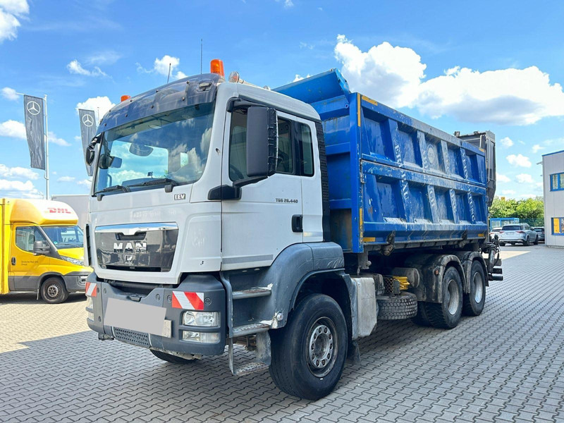 MAN TGS 26.440 6x4 Tipper + Crane Loglift 120S - Kravas automašīna pašizgāzējs, Kravas auto ar manipulatoru: foto 1 MAN TGS 26.440 6x4 Tipper + Crane Loglift 120S - Kravas automašīna pašizgāzējs, Kravas auto ar manipulatoru: foto 1