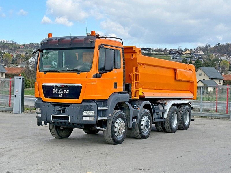 MAN TGS 35.360 KIPPER * 8x6 * TOPZUSTAND - Kravas automašīna pašizgāzējs: foto 2 MAN TGS 35.360 KIPPER * 8x6 * TOPZUSTAND - Kravas automašīna pašizgāzējs: foto 2