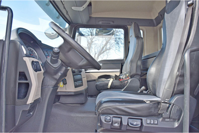 Bortu kravas automašīna/ Platforma, Kravas auto ar manipulatoru MAN TGS 35.500: foto 9