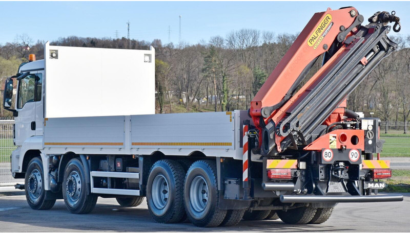 Bortu kravas automašīna/ Platforma, Kravas auto ar manipulatoru MAN TGS 35.500: foto 7