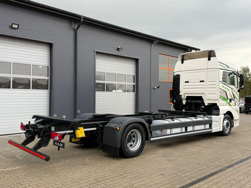 MAN TGX 18.470 // Przebieg 252 tyś. km !!! // Ciężarówka jak nowa // - Šasija kravas automašīna: foto 4 MAN TGX 18.470 // Przebieg 252 tyś. km !!! // Ciężarówka jak nowa // - Šasija kravas automašīna: foto 4