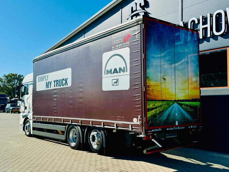 MAN TGX 26.420 - Kravas automašīna ar tentu: foto 4 MAN TGX 26.420 - Kravas automašīna ar tentu: foto 4