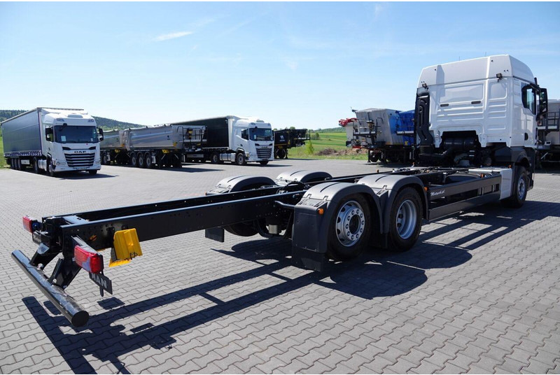 MAN TGX 26.520 / 6x2 / RAMA DŁ. 9,1M / OŚ PODNOSZONA / SKRĘTNA  / DO - Šasija kravas automašīna: foto 5 MAN TGX 26.520 / 6x2 / RAMA DŁ. 9,1M / OŚ PODNOSZONA / SKRĘTNA  / DO - Šasija kravas automašīna: foto 5